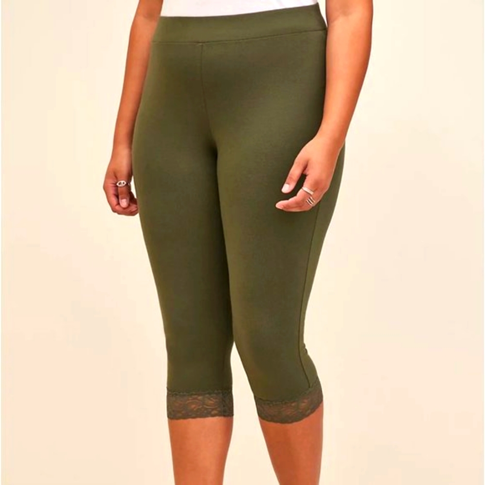 ❤NWT TORRID LEGGING - CAPRI - MOSSY GREEN - MID RISE - LACE TRIM Large / Size 12 - Picture 6 of 10